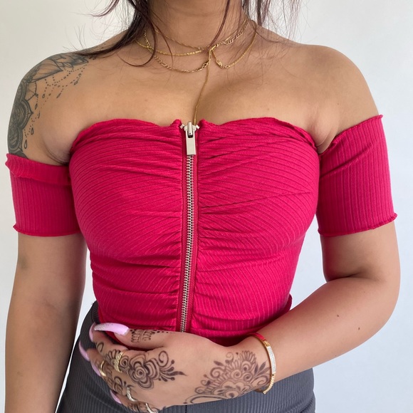 Forever 21 zip crop top - Picture 2 of 5